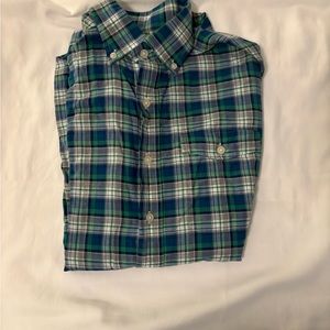 Vineyard vines, button down, dress shirt.